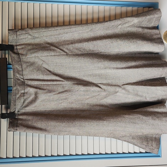 Chaps Grey Herringbone Wool Blend Skirt - Picture 6 of 9